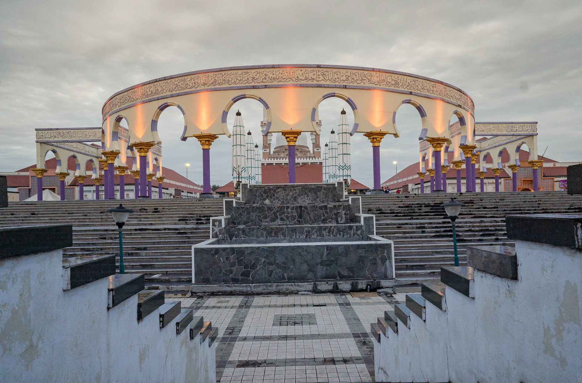 Masjid Agung Jawa Tengah (MAJT)