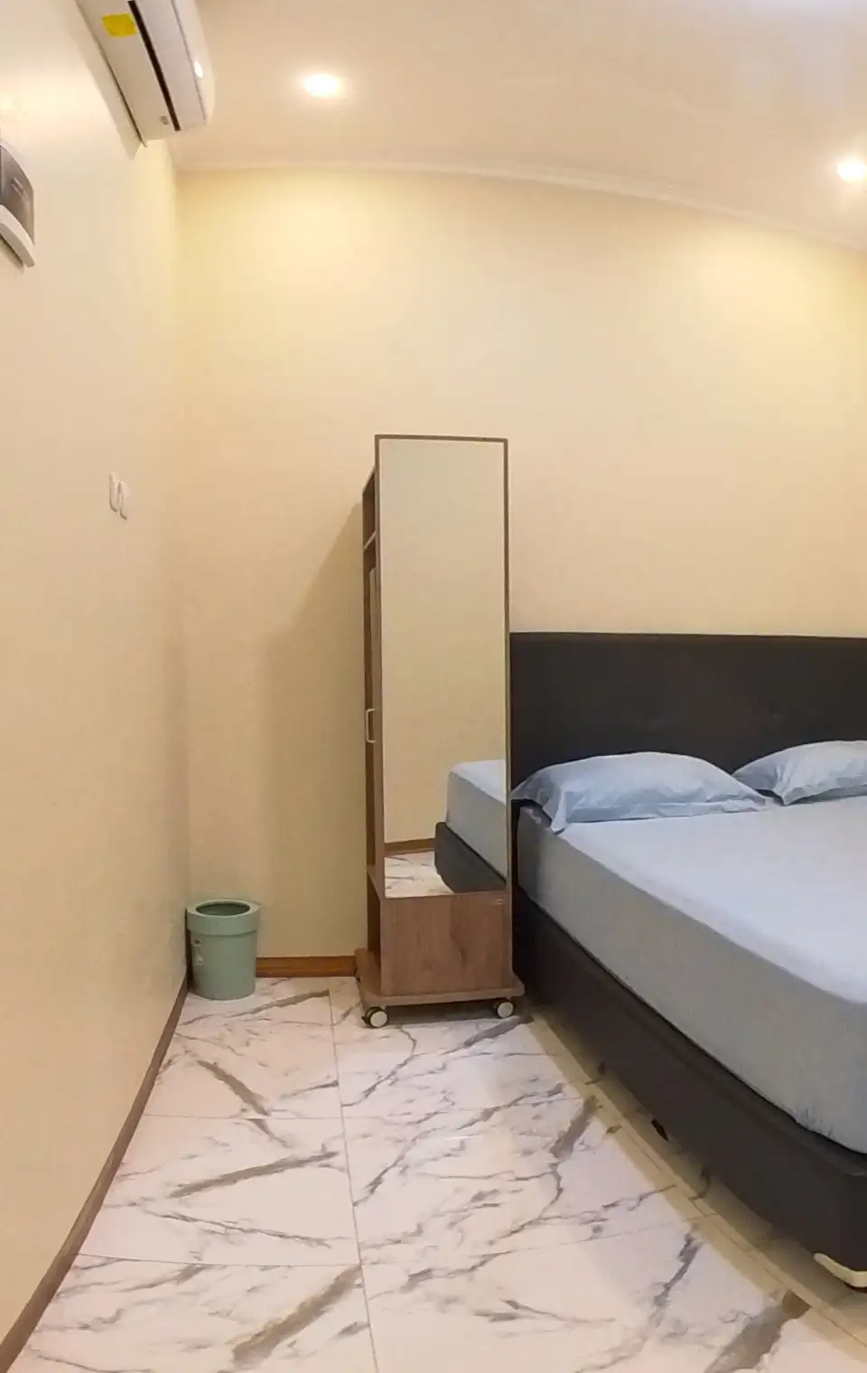 Deluxe